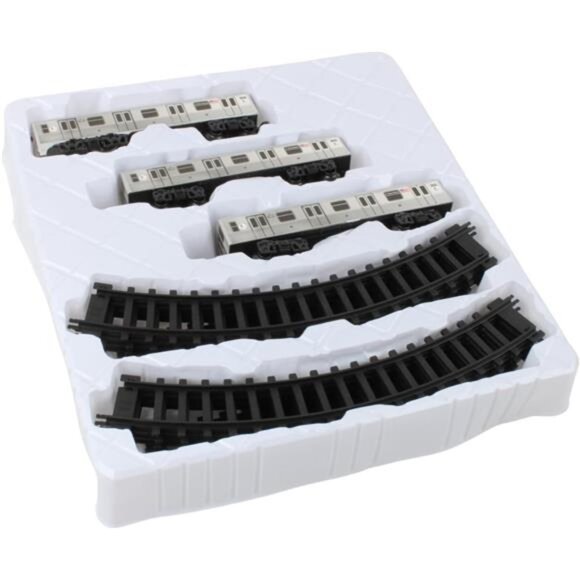 New York City 3 Pc. Battery Operated Train Set with Track - Picture 4 of 7